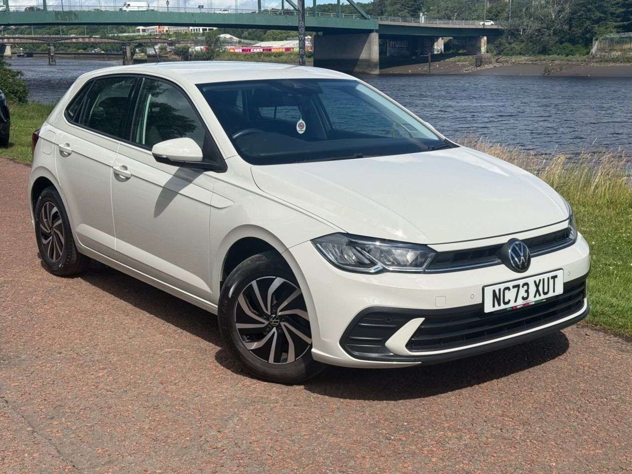 A 2023 VOLKSWAGEN POLO 1.0 EVO Life Hatchback 5dr Petrol Manual Euro 6 (s/s) (80 ps) **CRUISE CONT A 2023 VOLKSWAGEN POLO 1.0 EVO Life Hatchback 5dr Petrol Manual Euro 6 (s/s) (80 ps) **CRUISE CONT