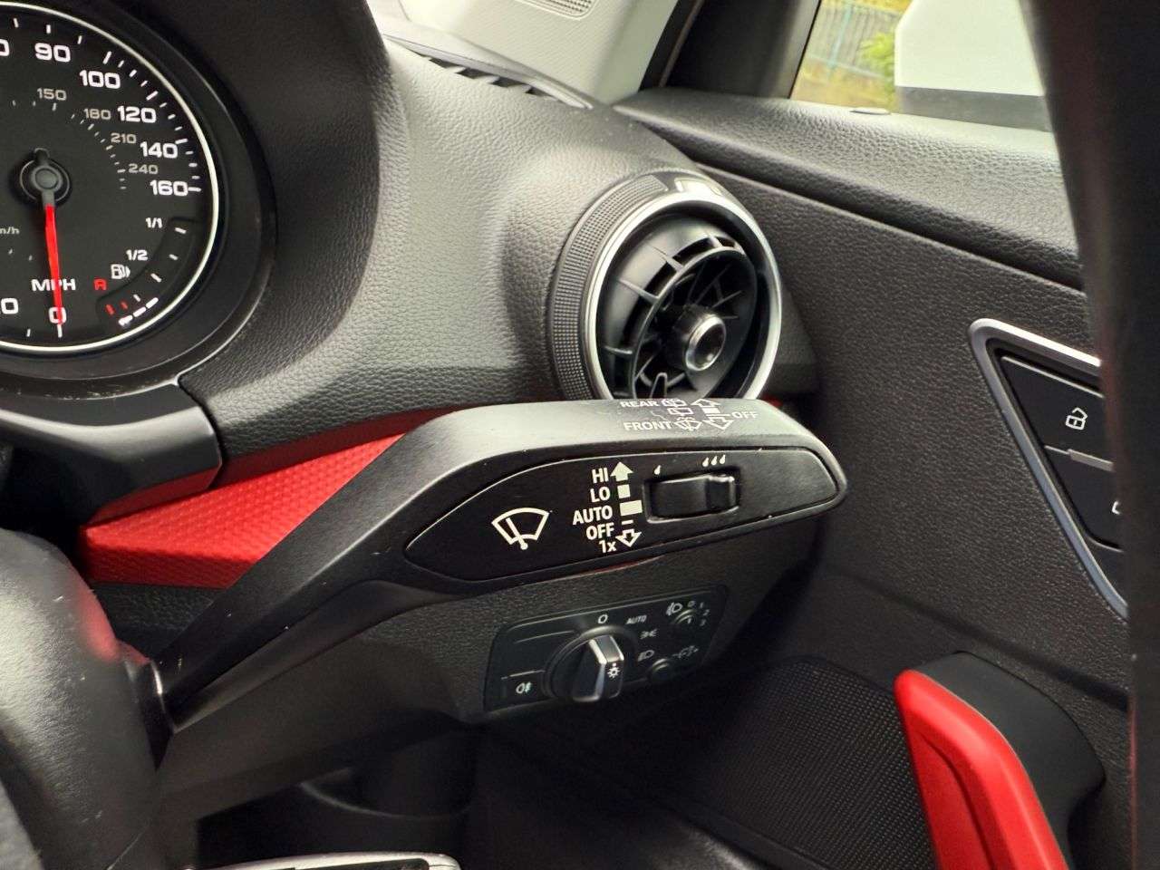 2018 AUDI Q2 2018 AUDI Q2