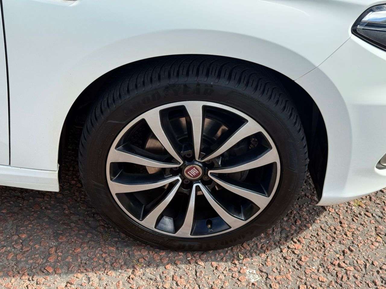 2017 FIAT TIPO 2017 FIAT TIPO