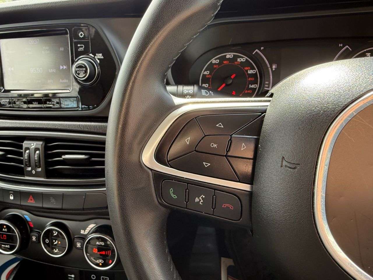 2017 FIAT TIPO 2017 FIAT TIPO