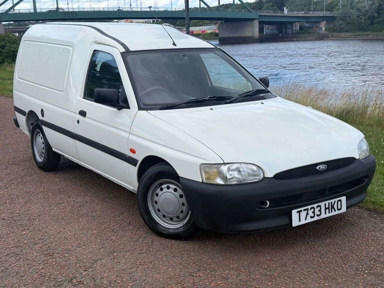 A 1999 FORD ESCORT 1.8 TD 55 Car Derived Van 3dr Diesel Manual (69 bhp) £6500 REFURB JUST BEEN A 1999 FORD ESCORT 1.8 TD 55 Car Derived Van 3dr Diesel Manual (69 bhp) £6500 REFURB JUST BEEN