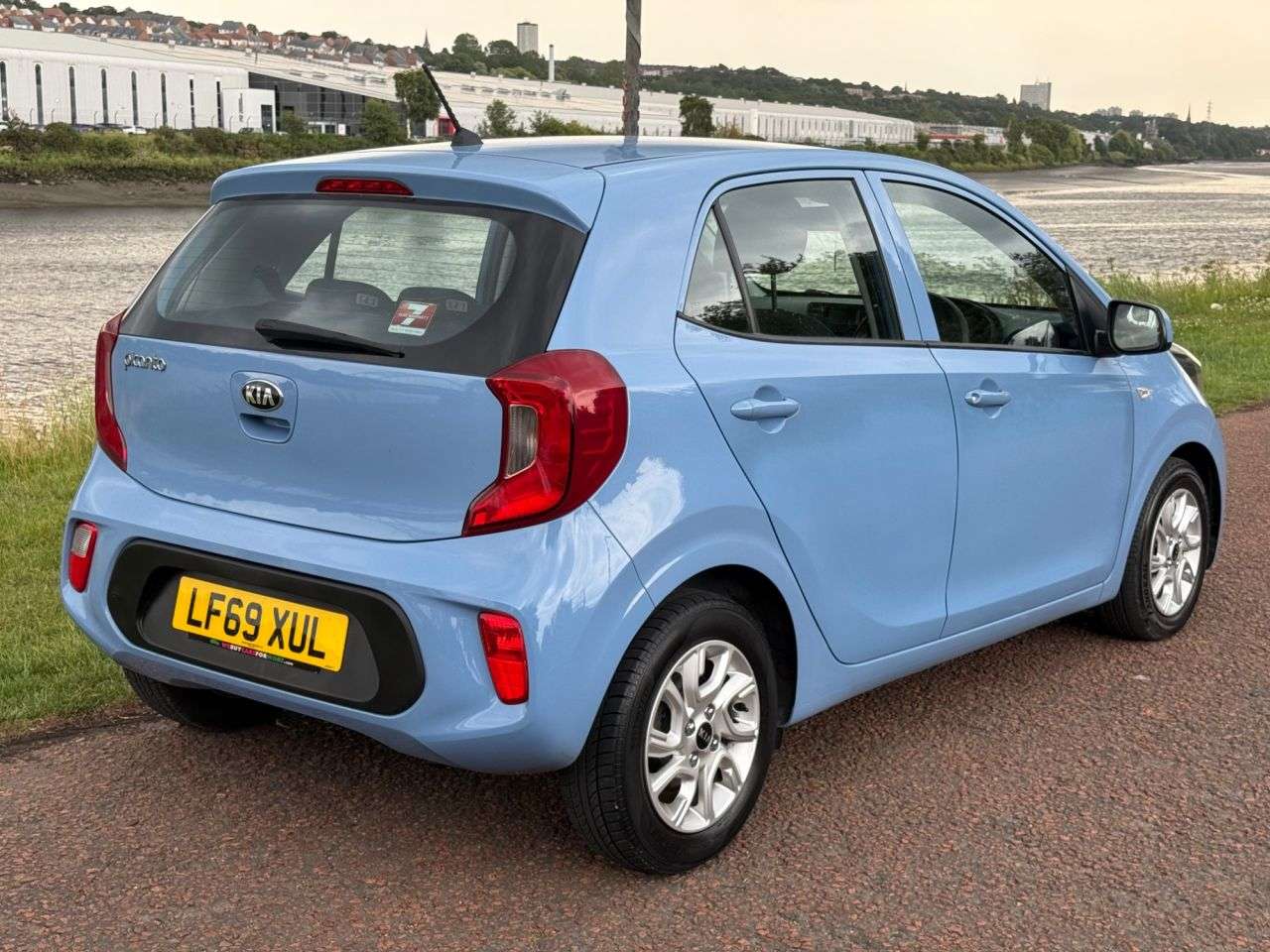 A 2019 KIA PICANTO 1.0 2 Hatchback 5dr Petrol Manual Euro 6 (66 bhp) **USB INPUT** A 2019 KIA PICANTO 1.0 2 Hatchback 5dr Petrol Manual Euro 6 (66 bhp) **USB INPUT**