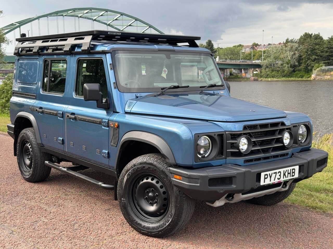 A 2023 INEOS GRENADIER 3.0D Utility Wagon 6dr Diesel Auto 4WD Euro 6 (s/s) (249 ps) **ROOF RACK** A 2023 INEOS GRENADIER 3.0D Utility Wagon 6dr Diesel Auto 4WD Euro 6 (s/s) (249 ps) **ROOF RACK**