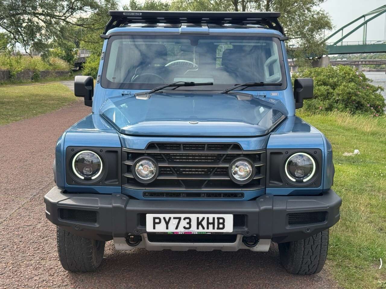 A 2023 INEOS GRENADIER 3.0D Utility Wagon 6dr Diesel Auto 4WD Euro 6 (s/s) (249 ps) **ROOF RACK** A 2023 INEOS GRENADIER 3.0D Utility Wagon 6dr Diesel Auto 4WD Euro 6 (s/s) (249 ps) **ROOF RACK**