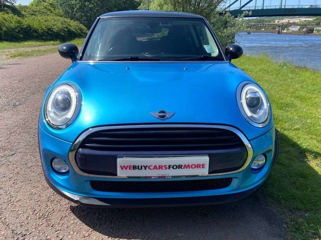 A 2017 MINI HATCH 1.5 Cooper D Hatchback 3dr Diesel Auto Euro 6 (s/s) (116 ps) *UPGRADED ALLO A 2017 MINI HATCH 1.5 Cooper D Hatchback 3dr Diesel Auto Euro 6 (s/s) (116 ps) *UPGRADED ALLO