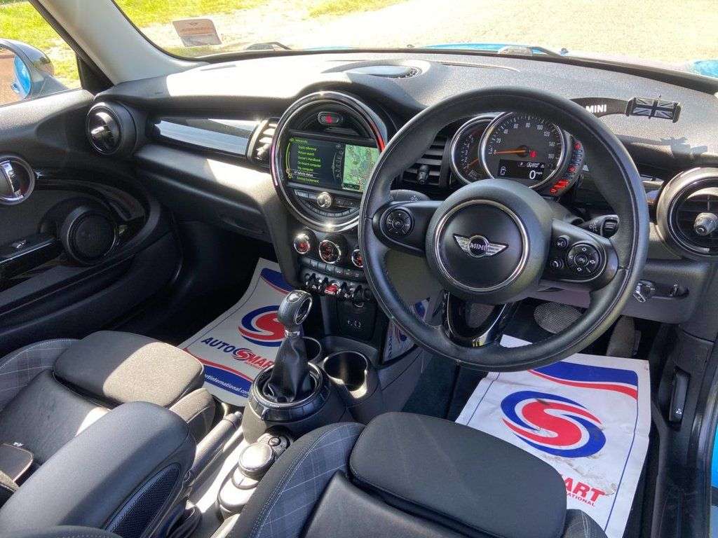 2017 MINI HATCH 2017 MINI HATCH