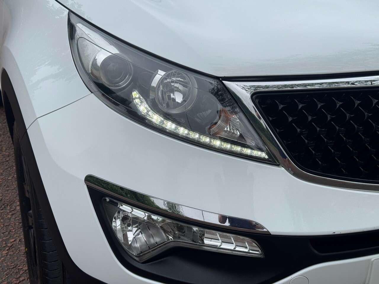 A 2014 KIA SPORTAGE 1.7 CRDi EcoDynamics 2 SUV 5dr Diesel Manual 2WD Euro 5 (s/s) (114 bhp) SPA A 2014 KIA SPORTAGE 1.7 CRDi EcoDynamics 2 SUV 5dr Diesel Manual 2WD Euro 5 (s/s) (114 bhp) SPA