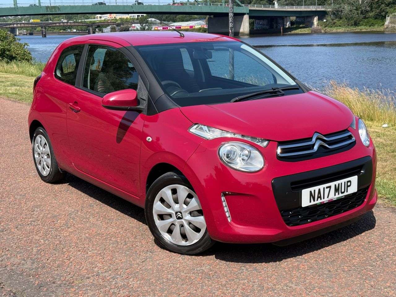 A 2017 CITROEN C1 1.0 VTi Feel Hatchback 3dr Petrol Manual Euro 6 (68 ps) AIR CON, REV COUNTE A 2017 CITROEN C1 1.0 VTi Feel Hatchback 3dr Petrol Manual Euro 6 (68 ps) AIR CON, REV COUNTE