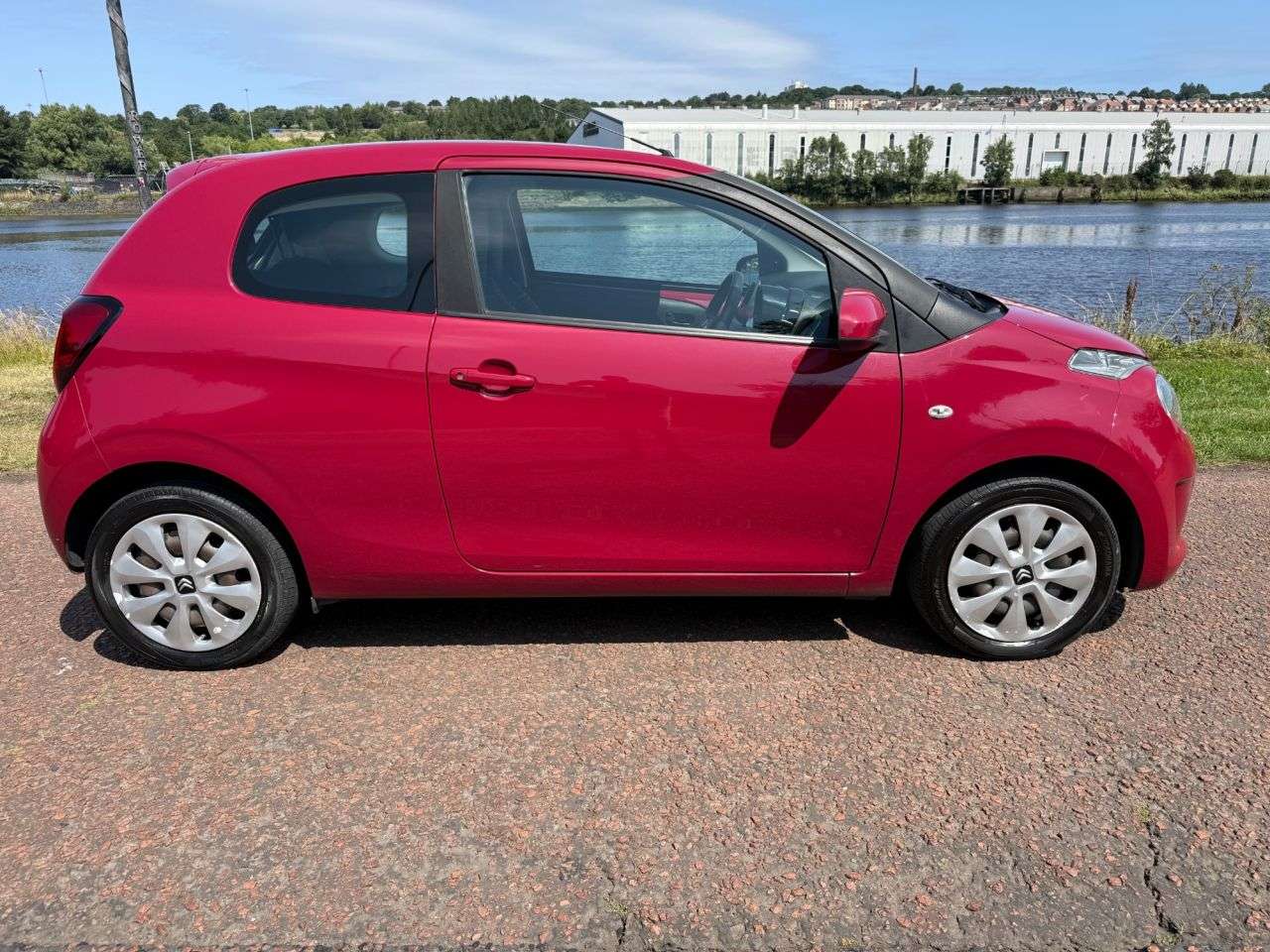 A 2017 CITROEN C1 1.0 VTi Feel Hatchback 3dr Petrol Manual Euro 6 (68 ps) AIR CON, REV COUNTE A 2017 CITROEN C1 1.0 VTi Feel Hatchback 3dr Petrol Manual Euro 6 (68 ps) AIR CON, REV COUNTE