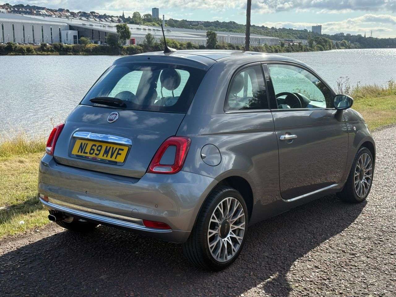 A 2019 FIAT 500 1.2 Star Hatchback 3dr Petrol Manual Euro 6 (s/s) (69 bhp) **BLUETOOTH** A 2019 FIAT 500 1.2 Star Hatchback 3dr Petrol Manual Euro 6 (s/s) (69 bhp) **BLUETOOTH**