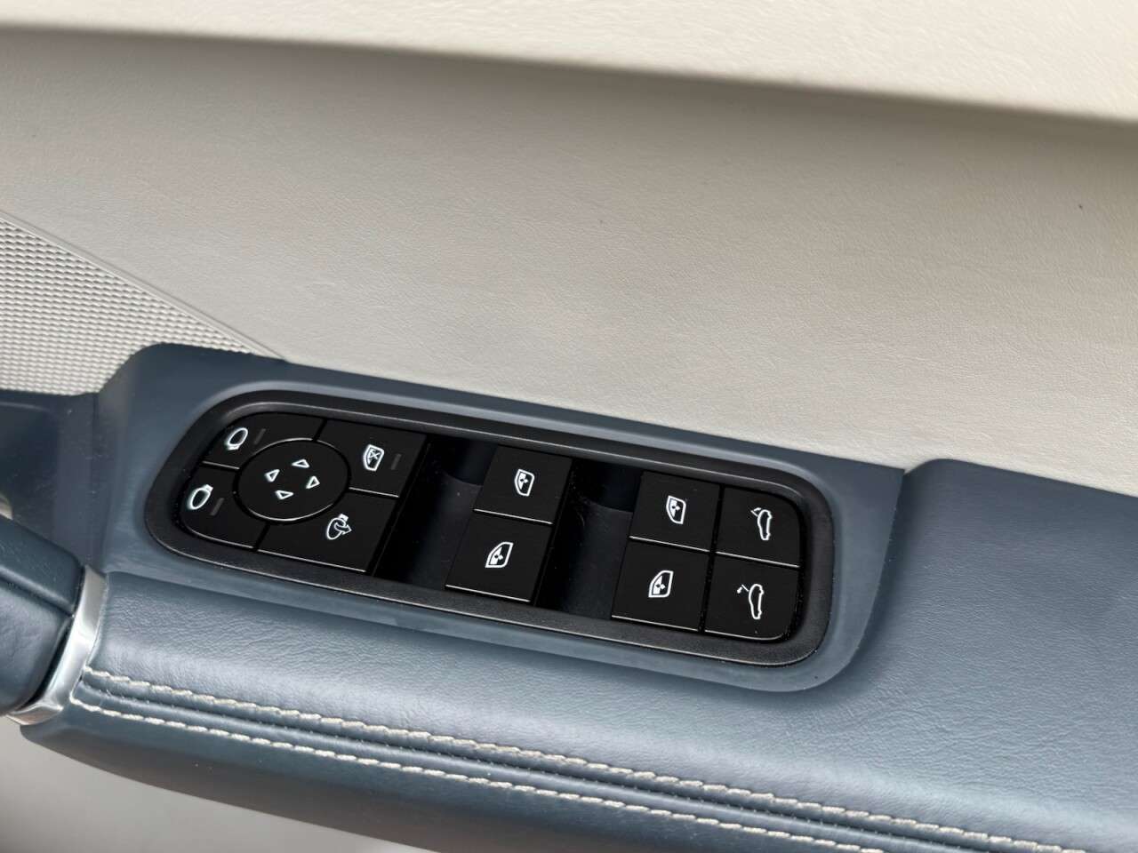 2019 PORSCHE CAYENNE 2019 PORSCHE CAYENNE