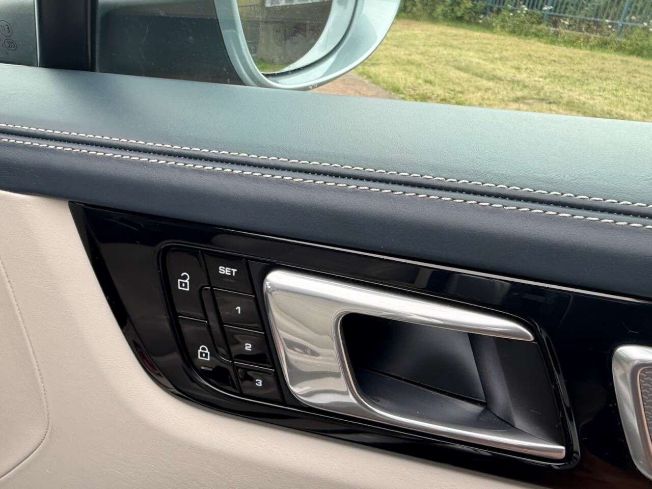 2019 PORSCHE CAYENNE 2019 PORSCHE CAYENNE