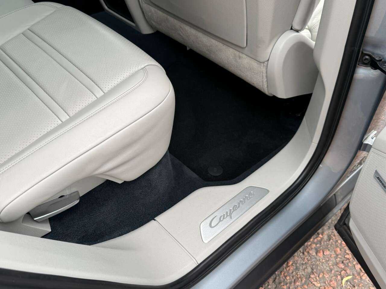 2019 PORSCHE CAYENNE 2019 PORSCHE CAYENNE
