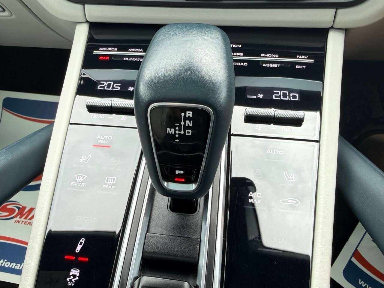 2019 PORSCHE CAYENNE 2019 PORSCHE CAYENNE