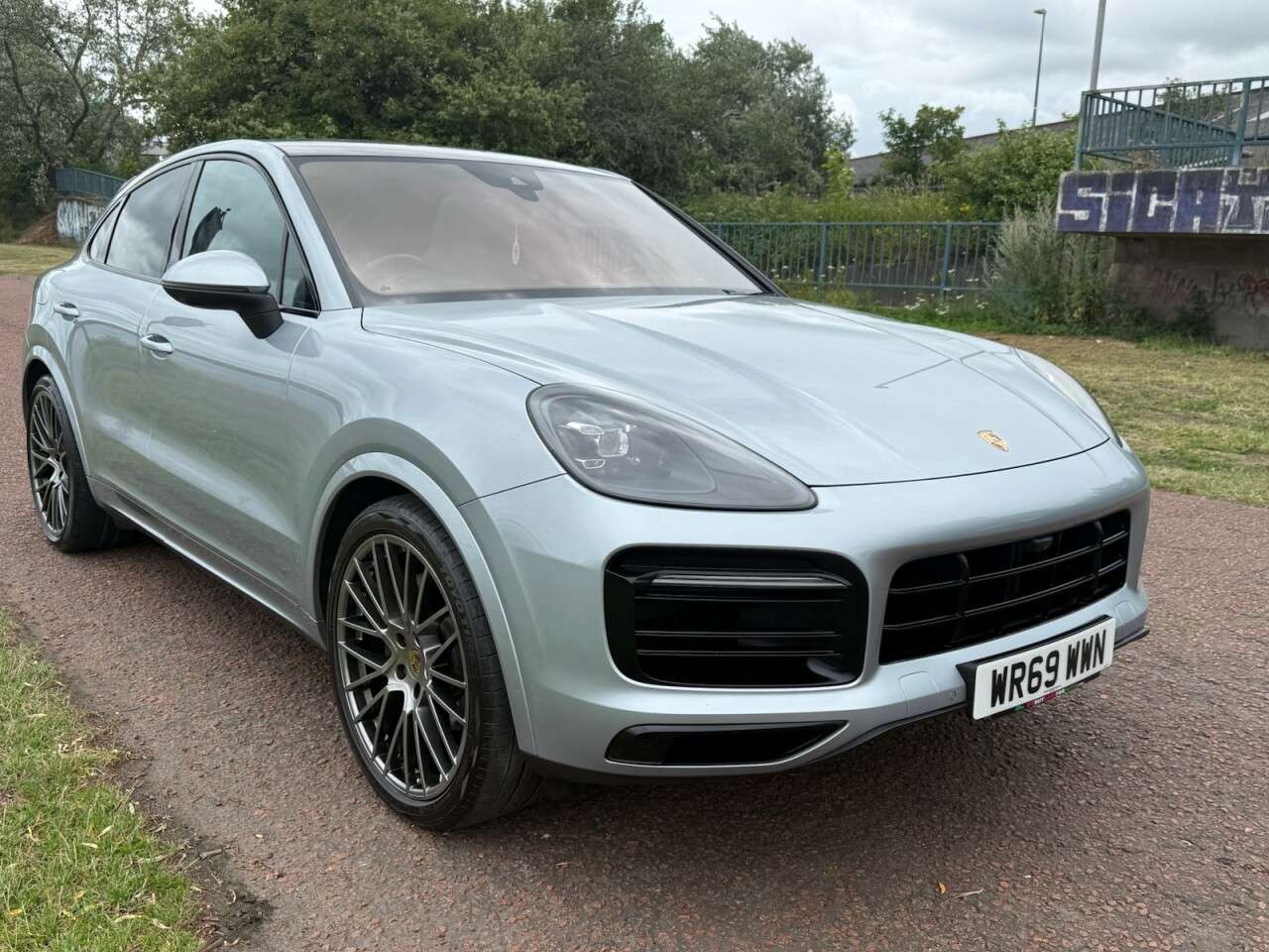 2019 PORSCHE CAYENNE 2019 PORSCHE CAYENNE