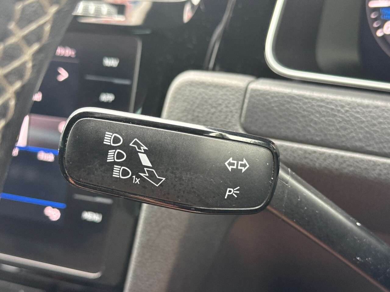 2019 VOLKSWAGEN GOLF 2019 VOLKSWAGEN GOLF
