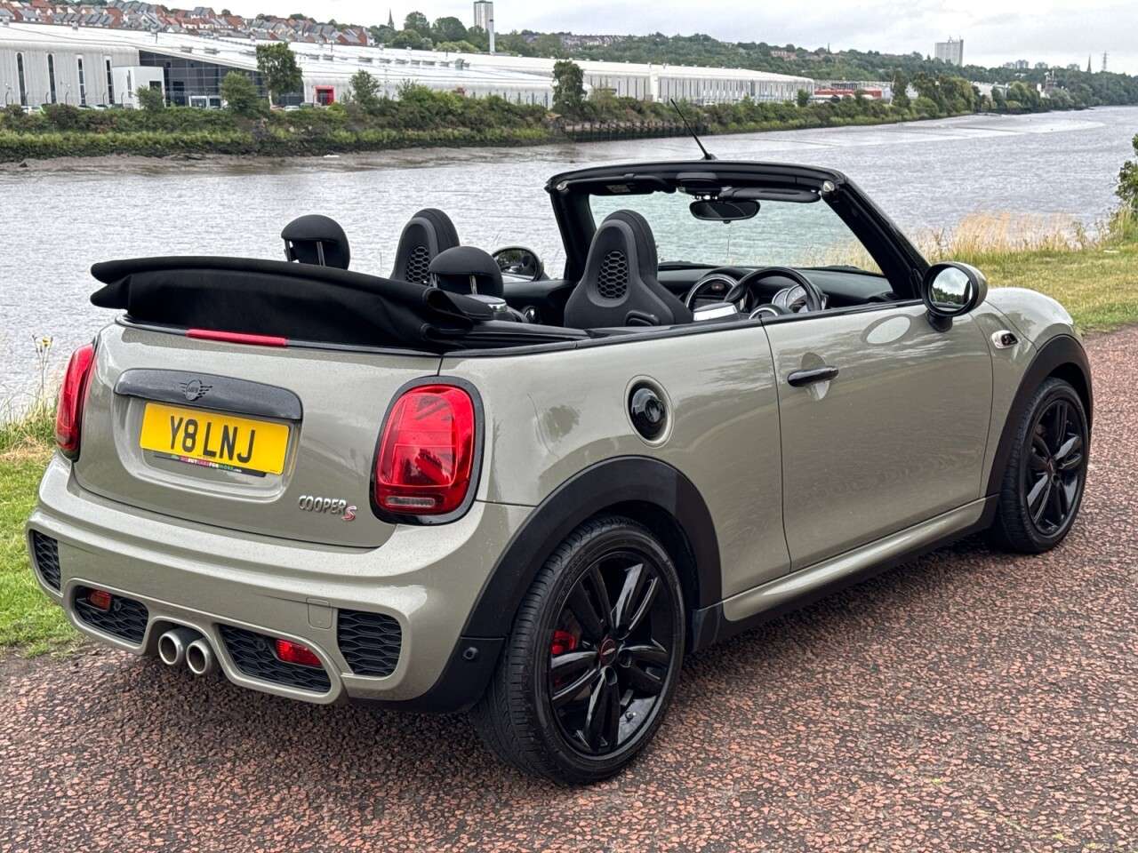 2017 MINI CONVERTIBLE 2017 MINI CONVERTIBLE
