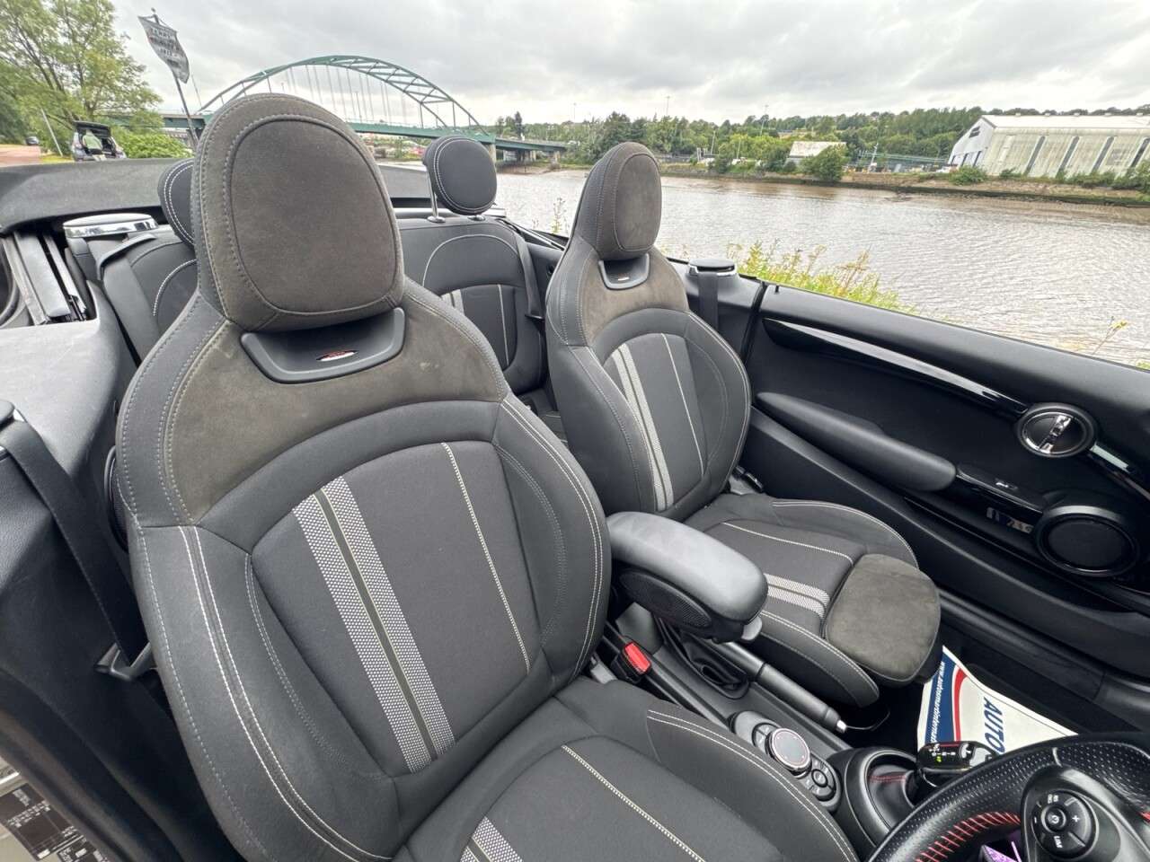 2017 MINI CONVERTIBLE 2017 MINI CONVERTIBLE