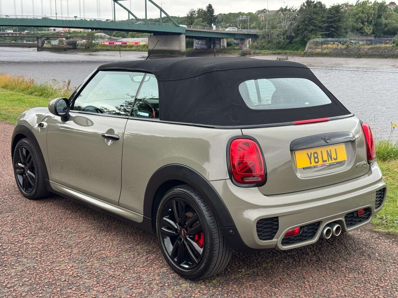 2017 MINI CONVERTIBLE 2017 MINI CONVERTIBLE