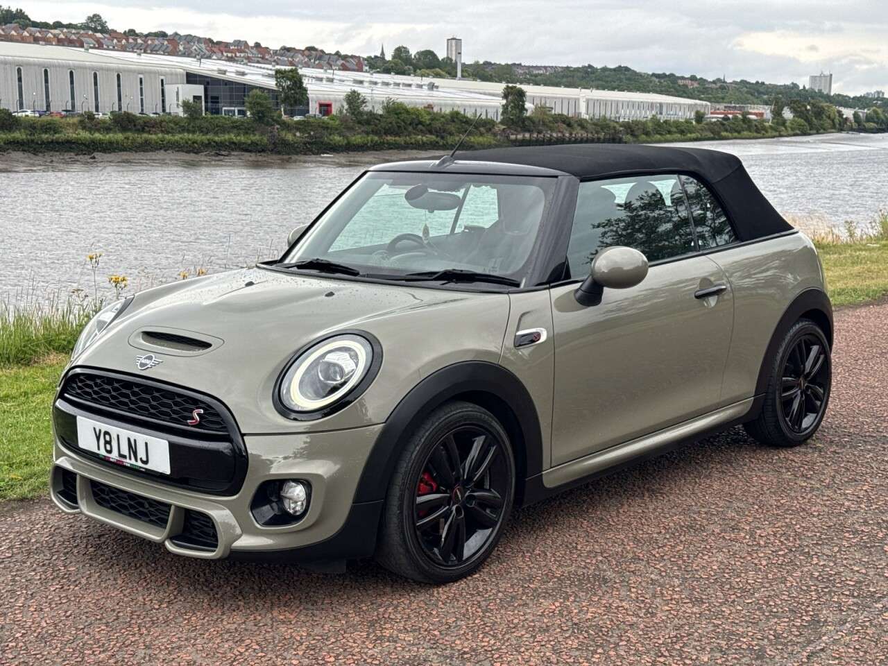 2017 MINI CONVERTIBLE 2017 MINI CONVERTIBLE