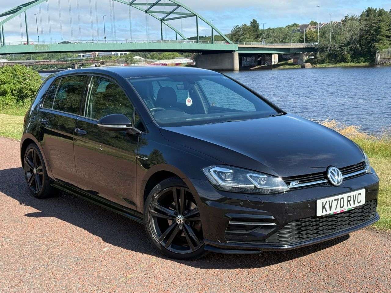 A 2020 VOLKSWAGEN GOLF 2.0 TDI R-Line Edition Hatchback 5dr Diesel DSG Euro 6 (s/s) (150 ps) **ADA A 2020 VOLKSWAGEN GOLF 2.0 TDI R-Line Edition Hatchback 5dr Diesel DSG Euro 6 (s/s) (150 ps) **ADA