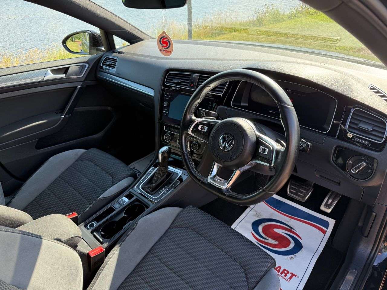 2020 VOLKSWAGEN GOLF 2020 VOLKSWAGEN GOLF