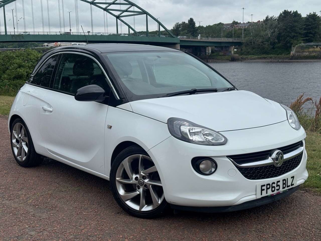 A 2015 VAUXHALL ADAM 1.4 16v SLAM Hatchback 3dr Petrol Manual Euro 5 (100 ps) **CRUISE CONTROL** A 2015 VAUXHALL ADAM 1.4 16v SLAM Hatchback 3dr Petrol Manual Euro 5 (100 ps) **CRUISE CONTROL**