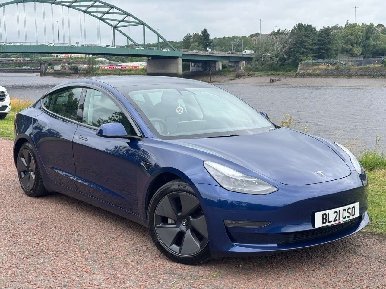A 2021 TESLA MODEL 3 (Dual Motor) Long Range Saloon 4dr Electric Auto 4WDE (346 ps) **SAT NAV** A 2021 TESLA MODEL 3 (Dual Motor) Long Range Saloon 4dr Electric Auto 4WDE (346 ps) **SAT NAV**