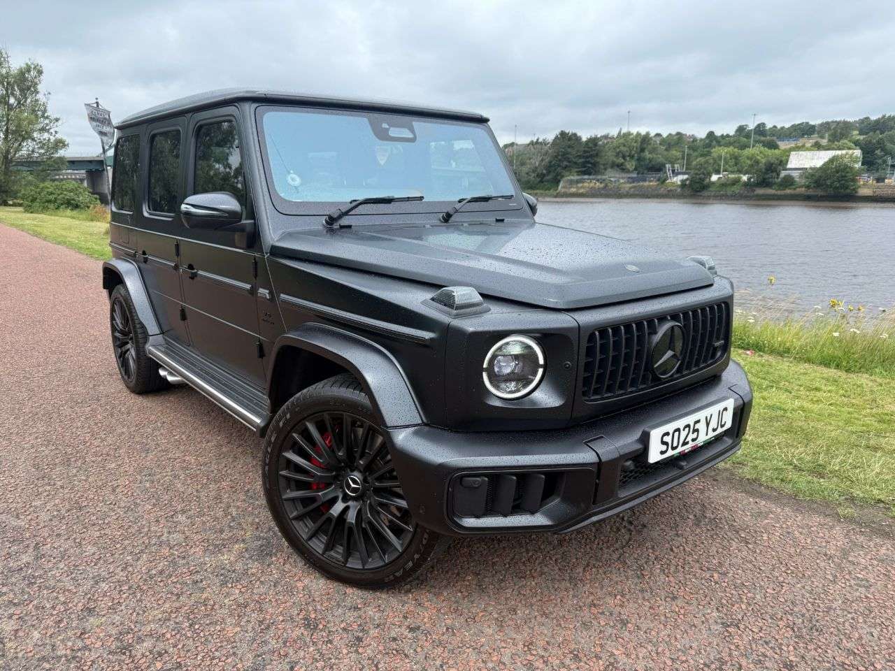 A 2025 MERCEDES-BENZ G CLASS 4.0 G63 V8 BiTurbo MHEV AMG Magno Edition SUV 5dr Petrol Hybrid SpdS+9GT 4W A 2025 MERCEDES-BENZ G CLASS 4.0 G63 V8 BiTurbo MHEV AMG Magno Edition SUV 5dr Petrol Hybrid SpdS+9GT 4W