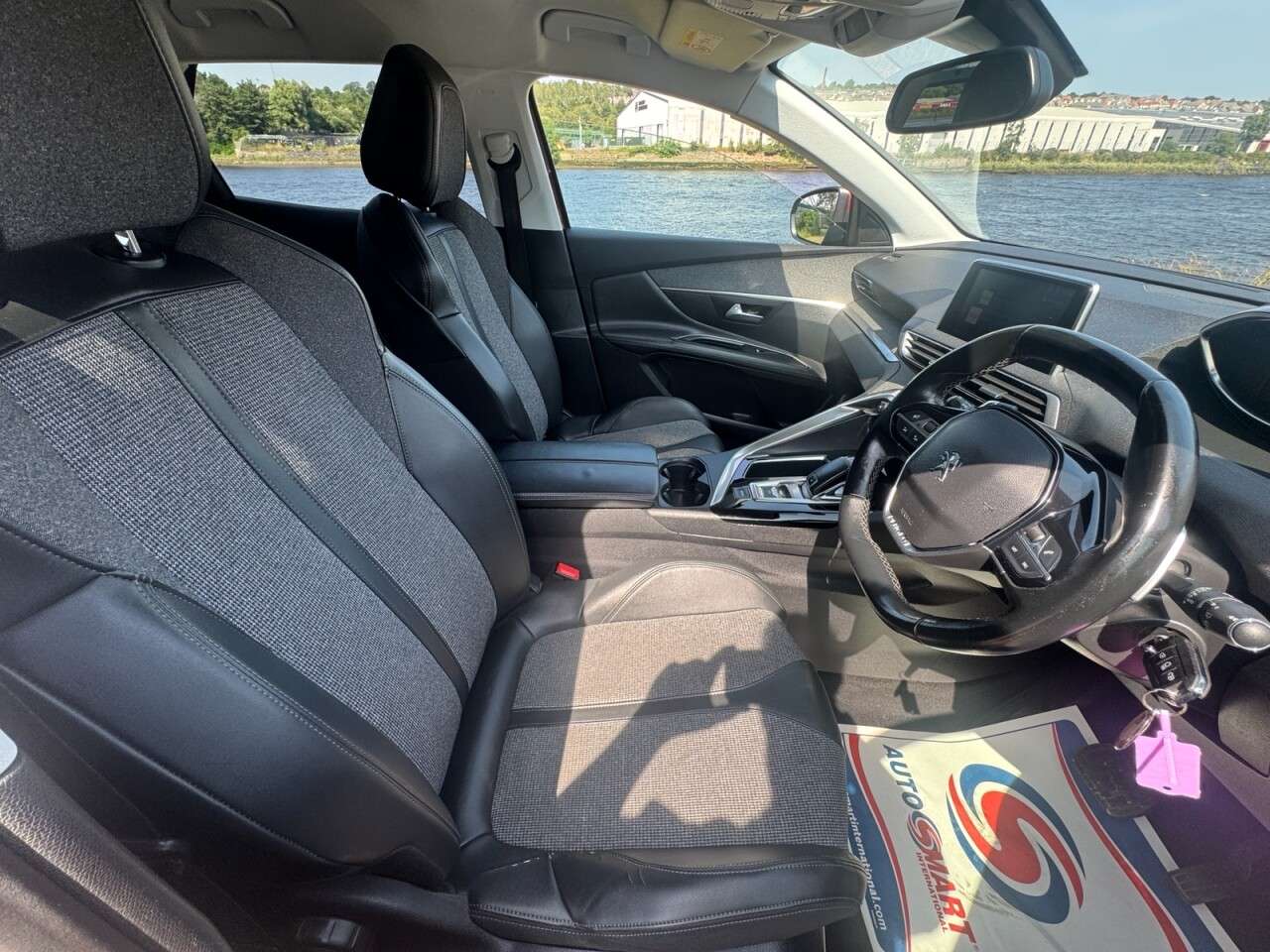 2020 PEUGEOT 3008 2020 PEUGEOT 3008