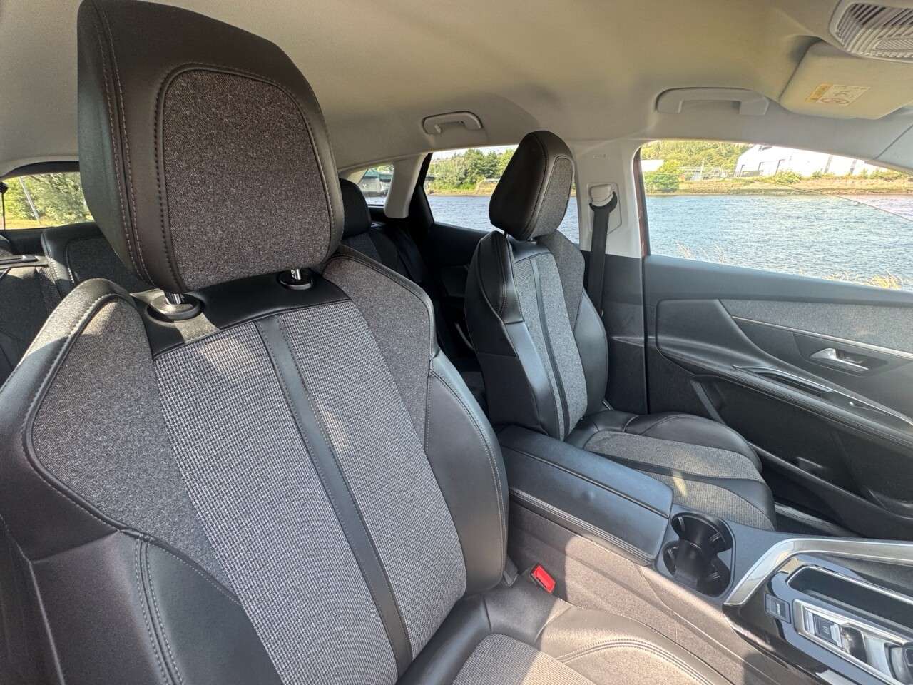 2020 PEUGEOT 3008 2020 PEUGEOT 3008