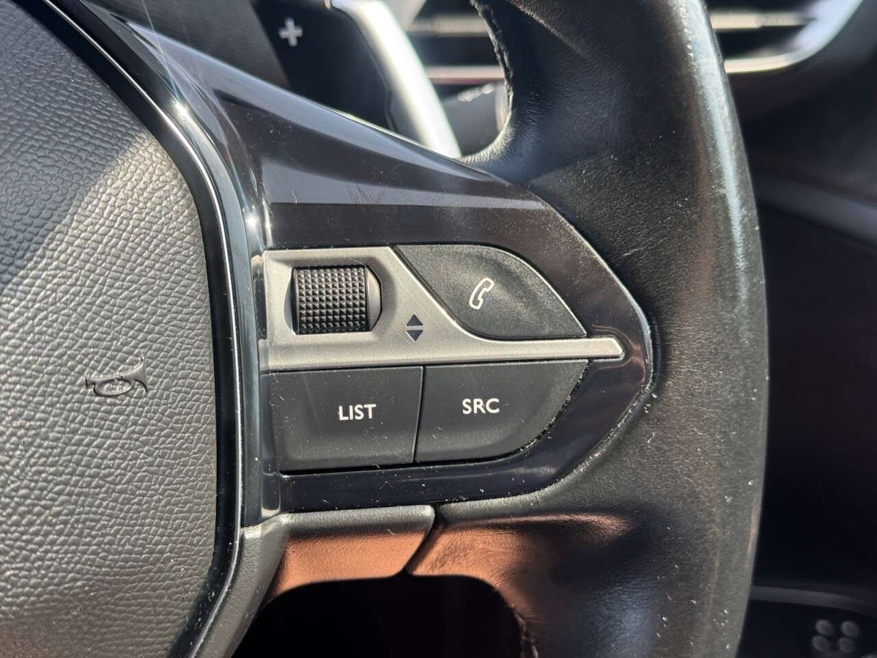 2020 PEUGEOT 3008 2020 PEUGEOT 3008