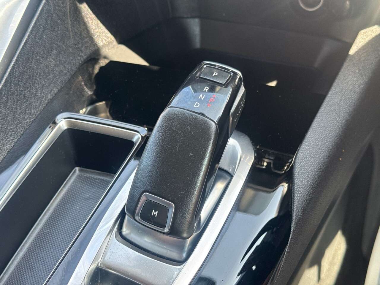 2020 PEUGEOT 3008 2020 PEUGEOT 3008