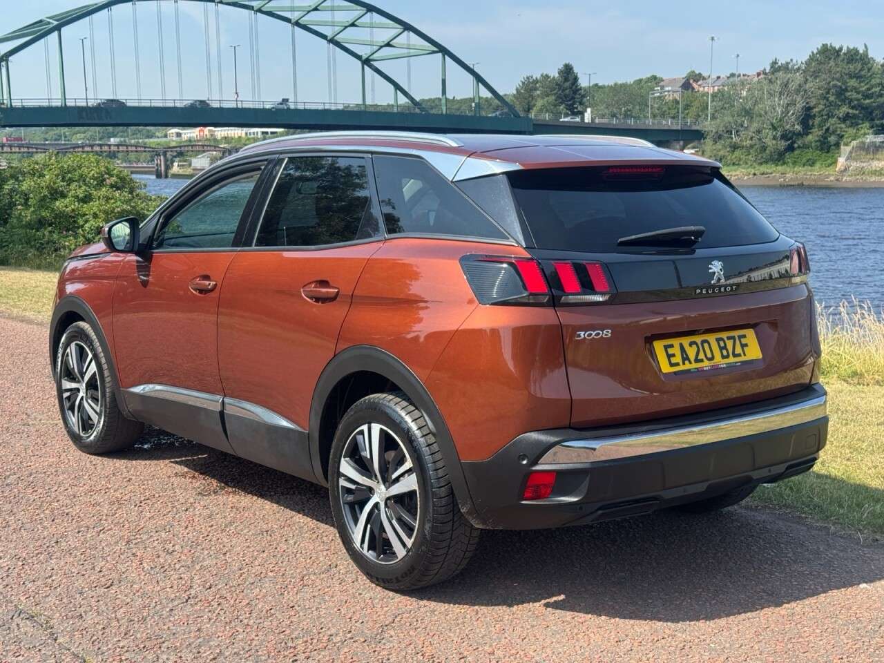2020 PEUGEOT 3008 2020 PEUGEOT 3008