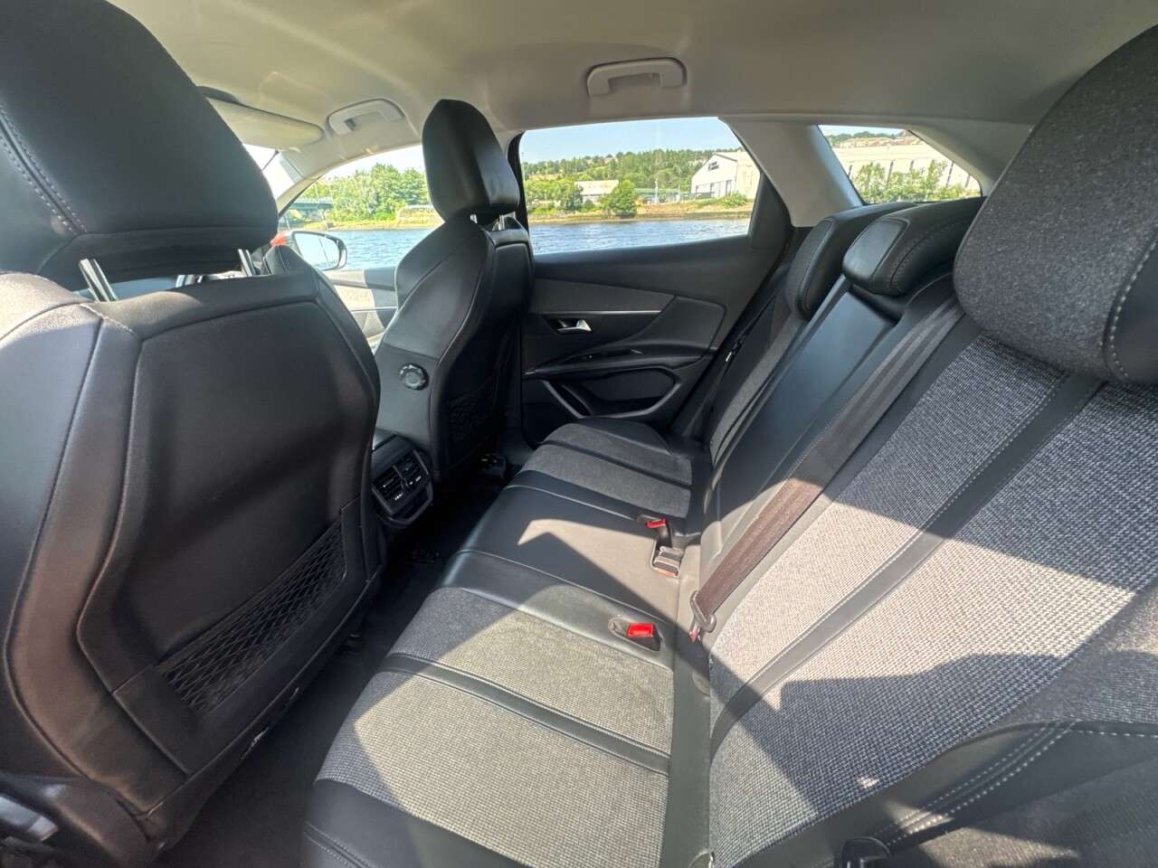2020 PEUGEOT 3008 2020 PEUGEOT 3008