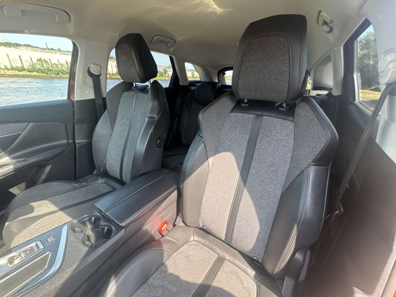 2020 PEUGEOT 3008 2020 PEUGEOT 3008