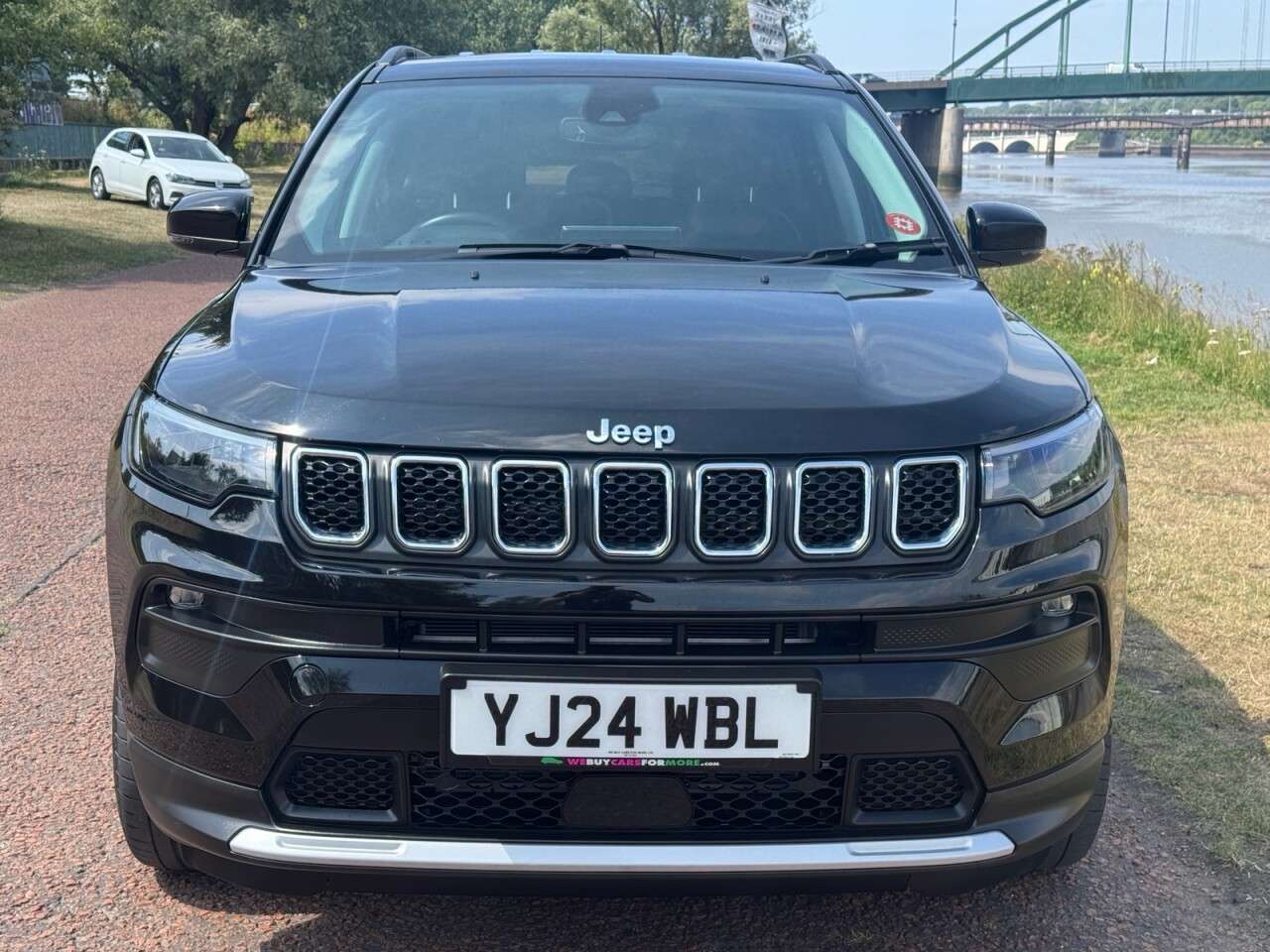 A 2024 JEEP COMPASS 1.3 GSE T4 11.4kWh Limited SUV 5dr Petrol Plug-in Hybrid Auto 4xe Euro 6 (s A 2024 JEEP COMPASS 1.3 GSE T4 11.4kWh Limited SUV 5dr Petrol Plug-in Hybrid Auto 4xe Euro 6 (s