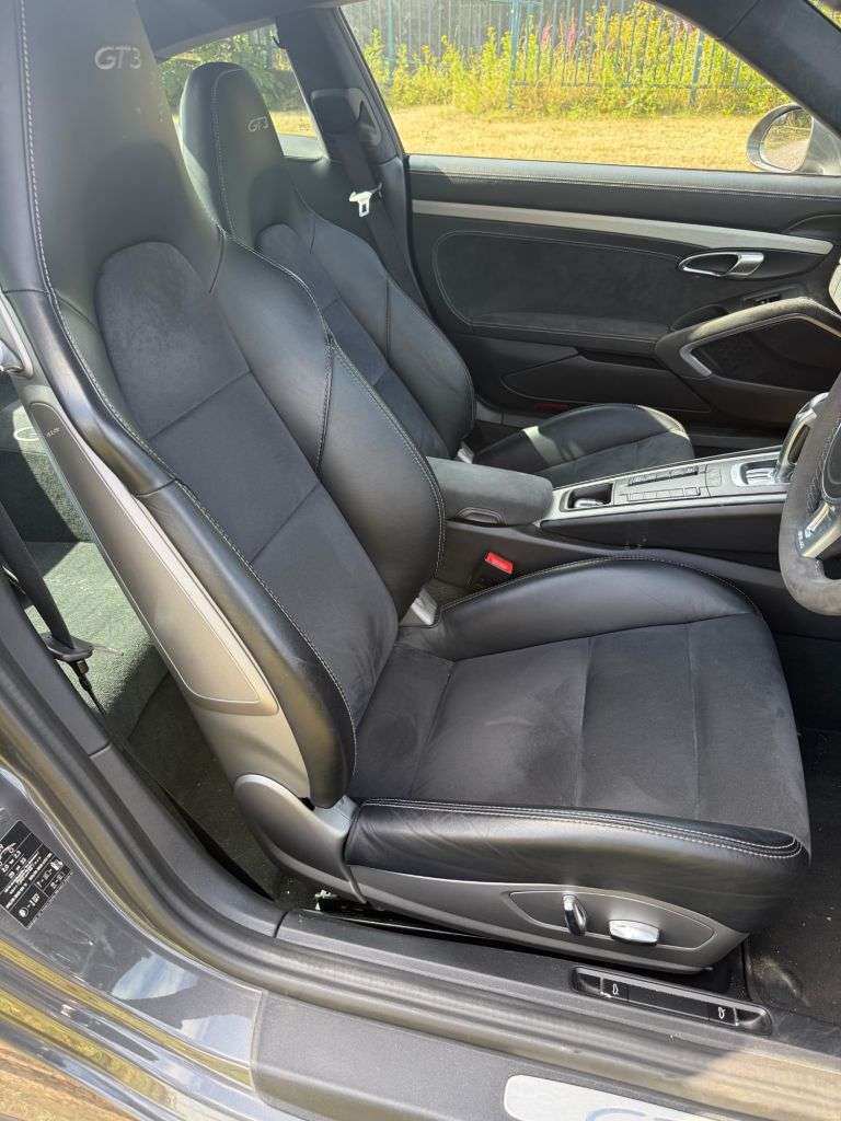 2014 PORSCHE 911 GT3 2014 PORSCHE 911 GT3