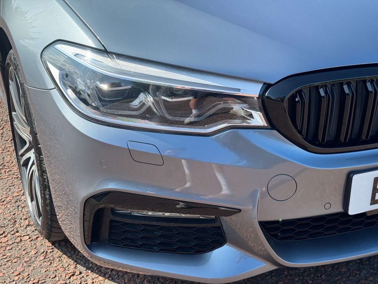 A 2018 BMW 5 SERIES 2.0 530e 9.2kWh M Sport Saloon 4dr Petrol Plug-in Hybrid Auto Euro 6 (s/s) A 2018 BMW 5 SERIES 2.0 530e 9.2kWh M Sport Saloon 4dr Petrol Plug-in Hybrid Auto Euro 6 (s/s)