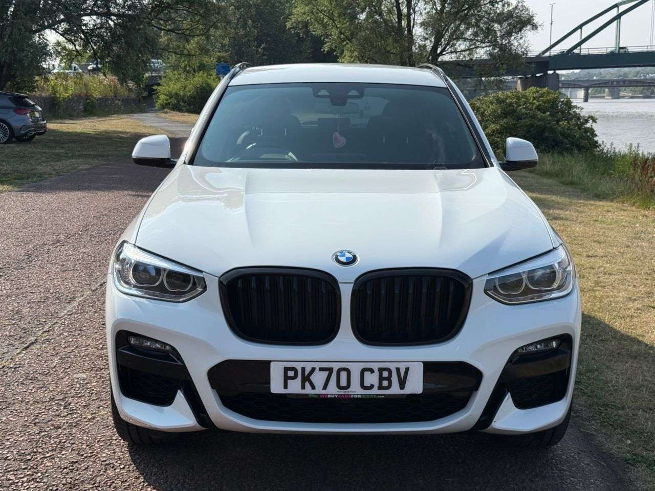 A 2020 BMW X3 2.0 20d MHT M Sport SUV 5dr Diesel Hybrid Auto xDrive Euro 6 (s/s) (190 ps) A 2020 BMW X3 2.0 20d MHT M Sport SUV 5dr Diesel Hybrid Auto xDrive Euro 6 (s/s) (190 ps)