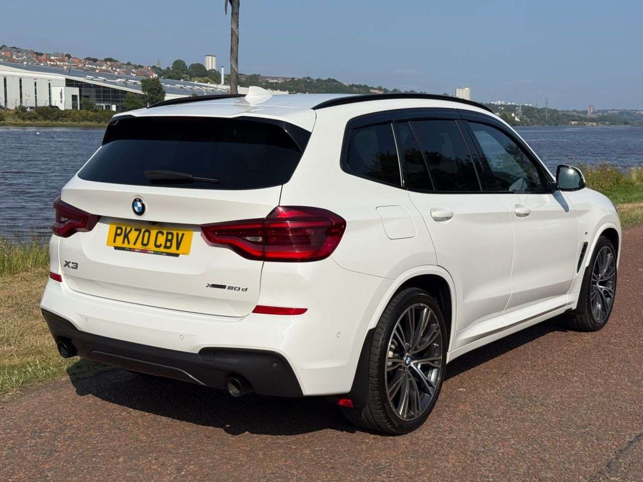 A 2020 BMW X3 2.0 20d MHT M Sport SUV 5dr Diesel Hybrid Auto xDrive Euro 6 (s/s) (190 ps) A 2020 BMW X3 2.0 20d MHT M Sport SUV 5dr Diesel Hybrid Auto xDrive Euro 6 (s/s) (190 ps)