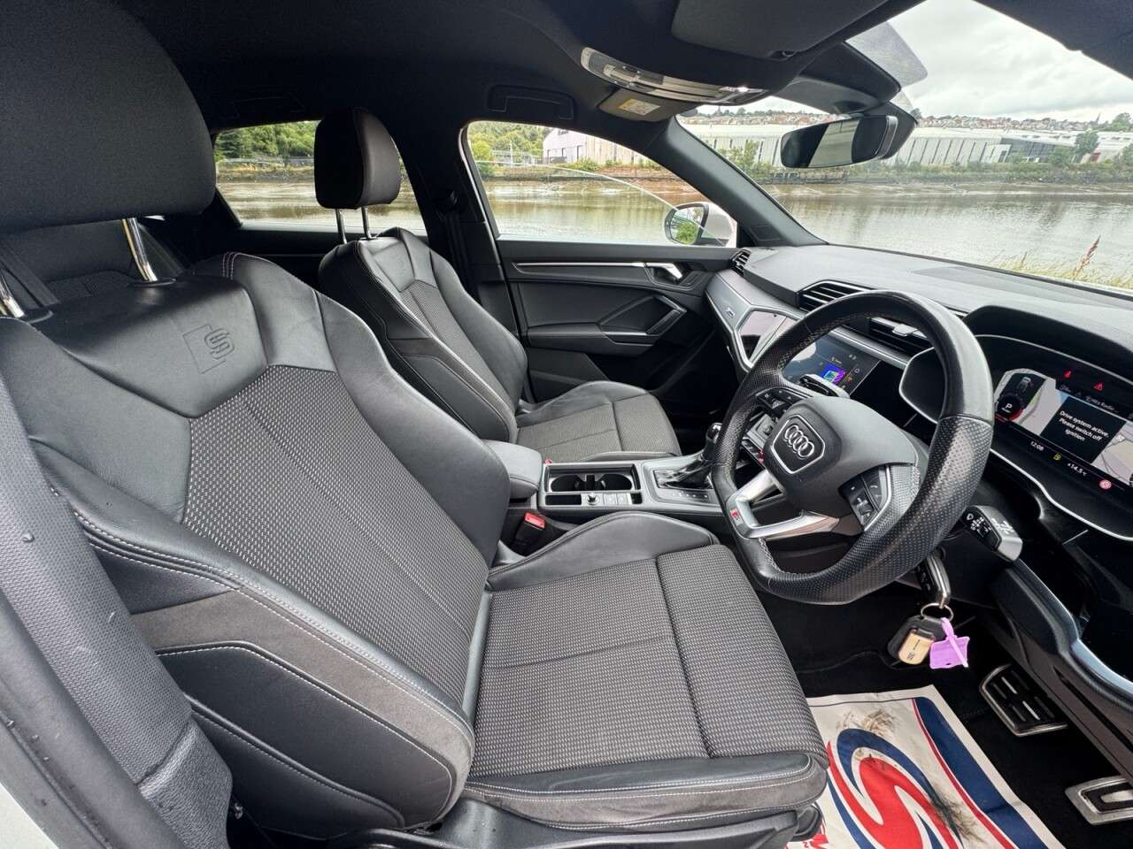 2022 AUDI Q3 2022 AUDI Q3