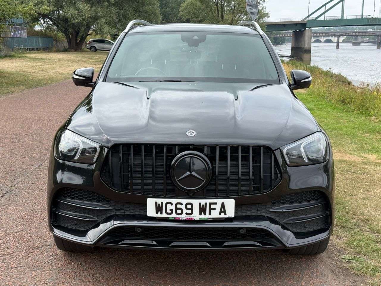 A 2020 MERCEDES-BENZ GLE 2.0 GLE300d AMG Line (Premium) SUV 5dr Diesel G-Tronic 4MATIC Euro 6 (s/s) A 2020 MERCEDES-BENZ GLE 2.0 GLE300d AMG Line (Premium) SUV 5dr Diesel G-Tronic 4MATIC Euro 6 (s/s)