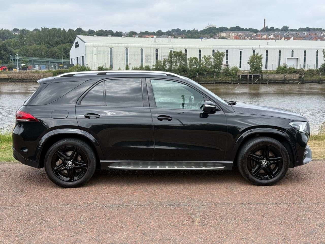 A 2020 MERCEDES-BENZ GLE 2.0 GLE300d AMG Line (Premium) SUV 5dr Diesel G-Tronic 4MATIC Euro 6 (s/s) A 2020 MERCEDES-BENZ GLE 2.0 GLE300d AMG Line (Premium) SUV 5dr Diesel G-Tronic 4MATIC Euro 6 (s/s)