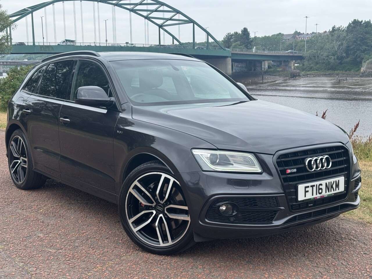 A 2016 AUDI SQ5 3.0 BiTDI V6 Plus SUV 5dr Diesel Tiptronic quattro Euro 6 (s/s) (340 ps) ** A 2016 AUDI SQ5 3.0 BiTDI V6 Plus SUV 5dr Diesel Tiptronic quattro Euro 6 (s/s) (340 ps) **