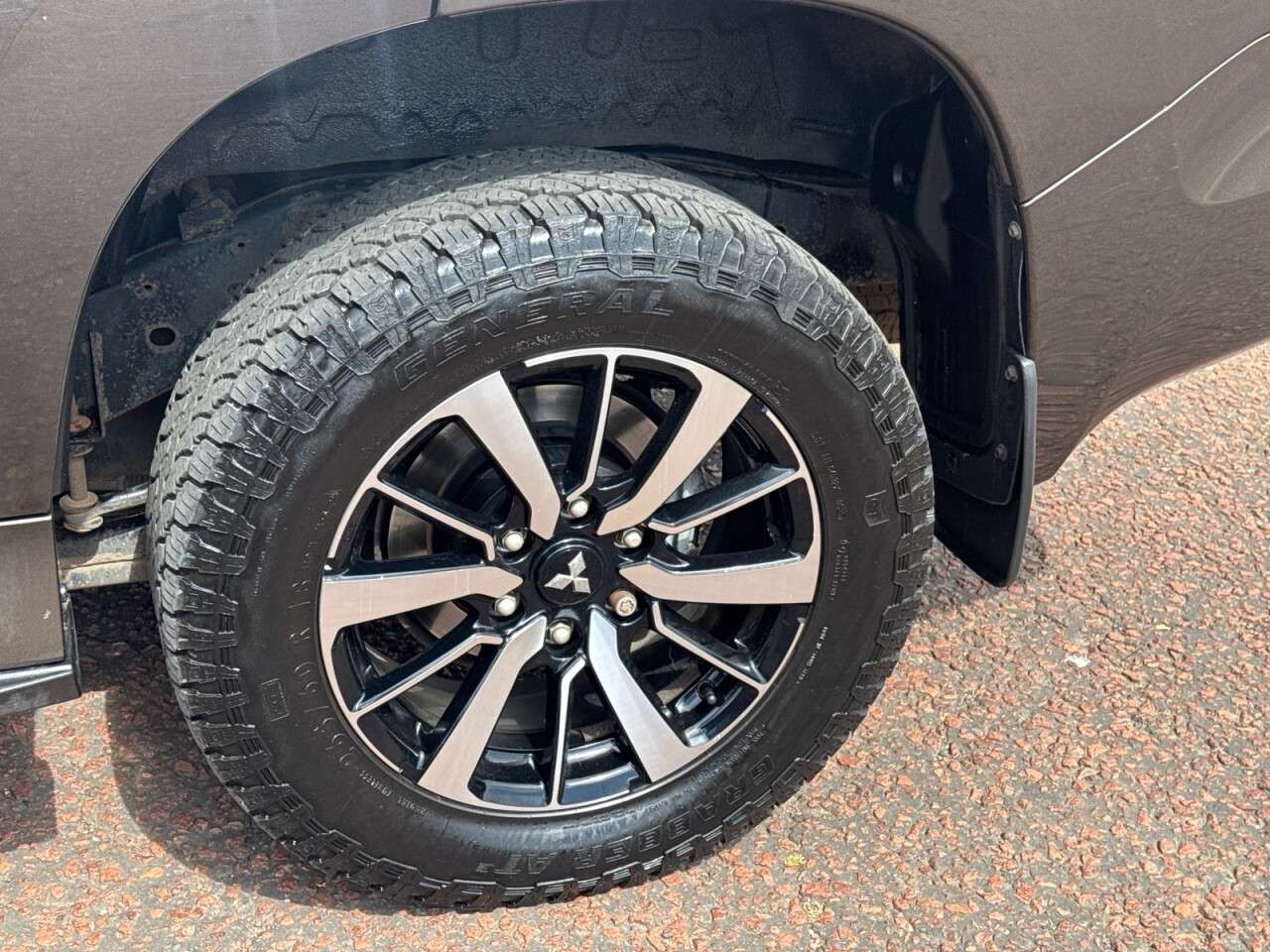 2021 MITSUBISHI SHOGUN SPORT 2021 MITSUBISHI SHOGUN SPORT