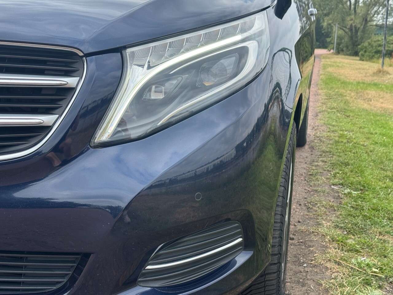 A 2016 MERCEDES-BENZ V CLASS 2.2 V250d BlueTEC Sport MPV 5dr Diesel G-Tronic+ Euro 6 (s/s) 7 Seat (190 p A 2016 MERCEDES-BENZ V CLASS 2.2 V250d BlueTEC Sport MPV 5dr Diesel G-Tronic+ Euro 6 (s/s) 7 Seat (190 p