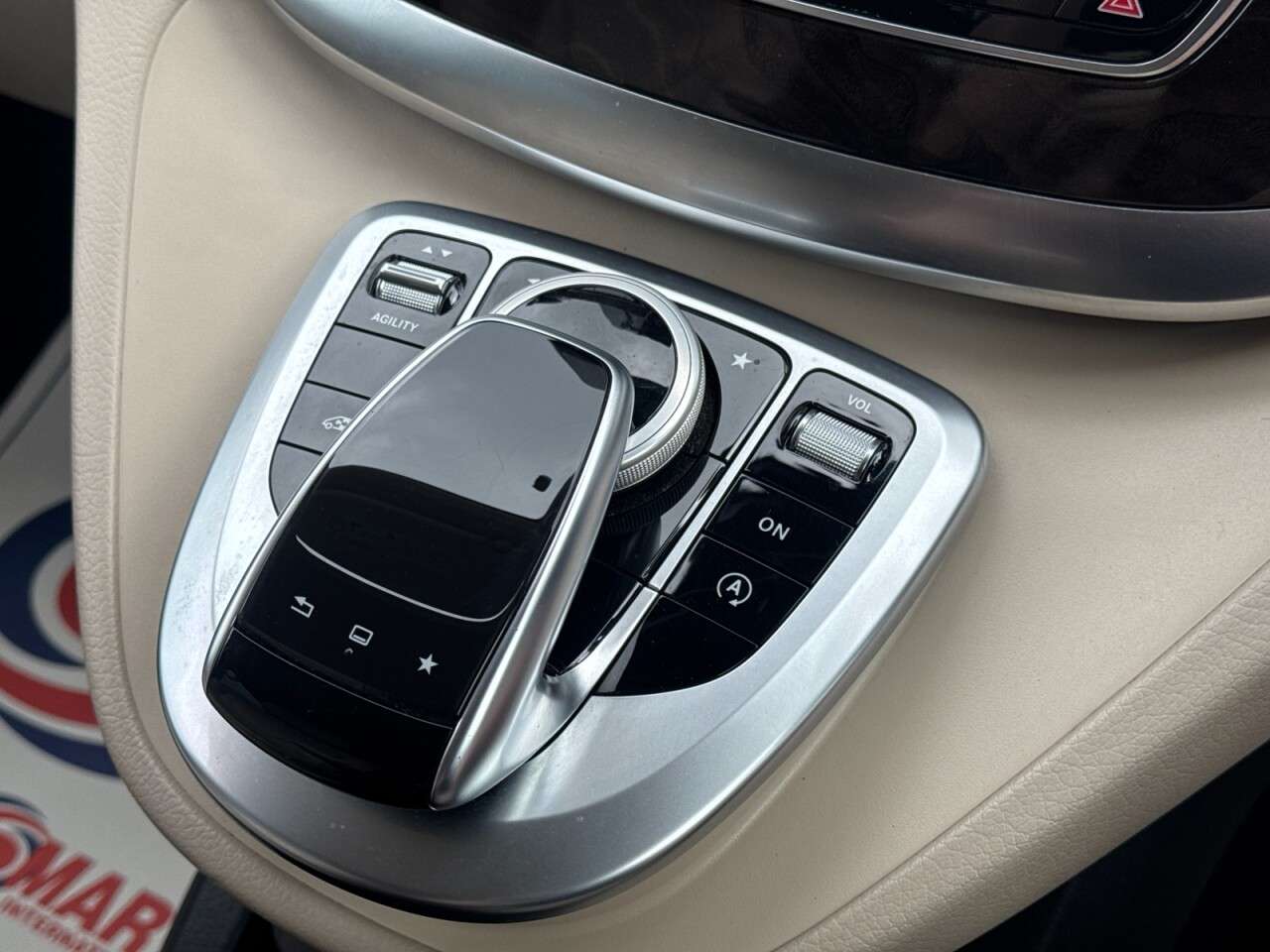 2016 MERCEDES-BENZ V CLASS 2016 MERCEDES-BENZ V CLASS