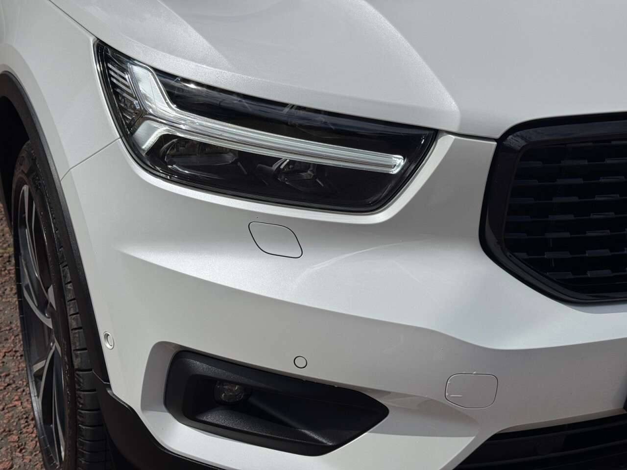 A 2018 VOLVO XC40 2.0 D4 R-Design SUV 5dr Diesel Auto AWD Euro 6 (s/s) (190 ps) ***HARMAN KAR A 2018 VOLVO XC40 2.0 D4 R-Design SUV 5dr Diesel Auto AWD Euro 6 (s/s) (190 ps) ***HARMAN KAR