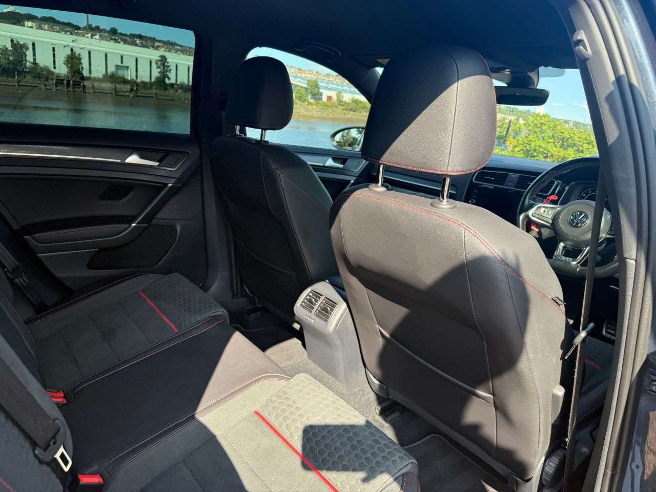 2019 VOLKSWAGEN GOLF 2019 VOLKSWAGEN GOLF